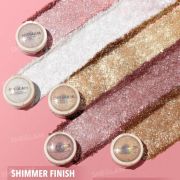 Gleam Chaser Eyeshadow Topper