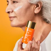 BEESLINE AGE DEFENSE FACIAL FLUID SUNSCREEN SPF50+