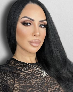 ANASTASIA BEVERLY HILLS WATERPROOF CREME COLOR – JET MATTE