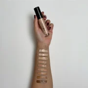 LAKI BEAUTY RADIANT GLOW CONCEALER
