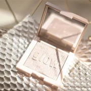 PUPA MILANO GLOW OBSESSION COMPACT HIGHLIGHTER