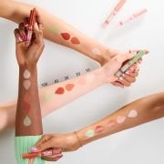 CORRECT & CONCEAL under eye brightening concealer