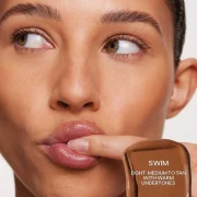 Saie  Dew Bronze Soft-Focus Sculpting Liquid Bronzer