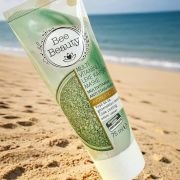 Bee Beauty Multivitamin Anti-Stain Face Mask with Green Clay