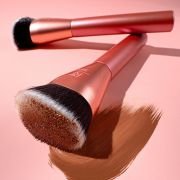 Real Techniques Snatch + Sculpt Contour Brush
