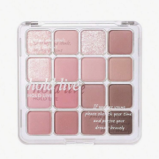 Hold Live Eyeshadow Palette