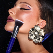 Royal Cosmetics Flat Top Foundation R307