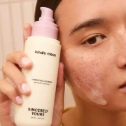 Sincerely Yours Kindly Clean Hydrating and Soothing Foaming Gel Cleanser