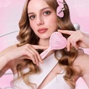 Cupid’s Charm Sweet Heart Paddle Brush